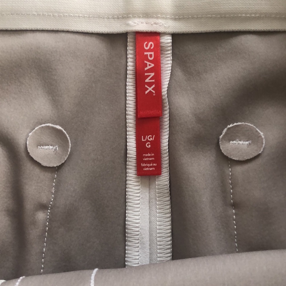 NWT SPANX On-the-Go Classic White Slim Straight Pants - Picture 2 of 5